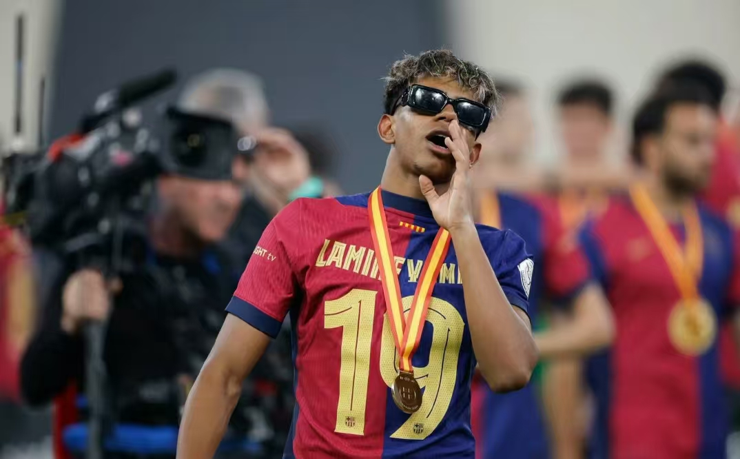 关于精彩比赛打破足球界沉闷,吸引全球目光的信息 关于精彩比赛打破足球界沉闷,吸引全球目光的信息